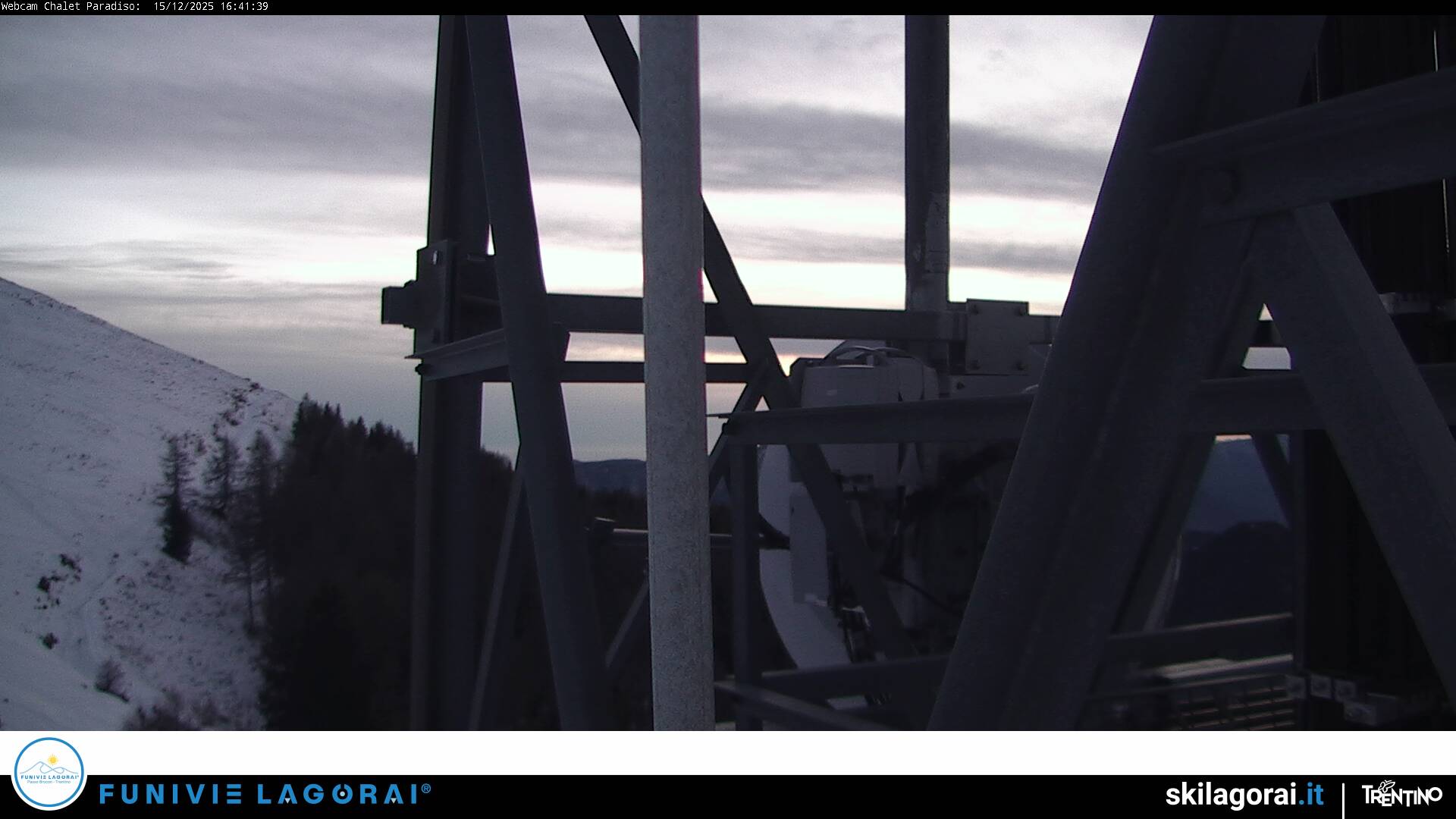 immagine della webcam nei dintorni di Seren del Grappa: webcam Castello Tesino