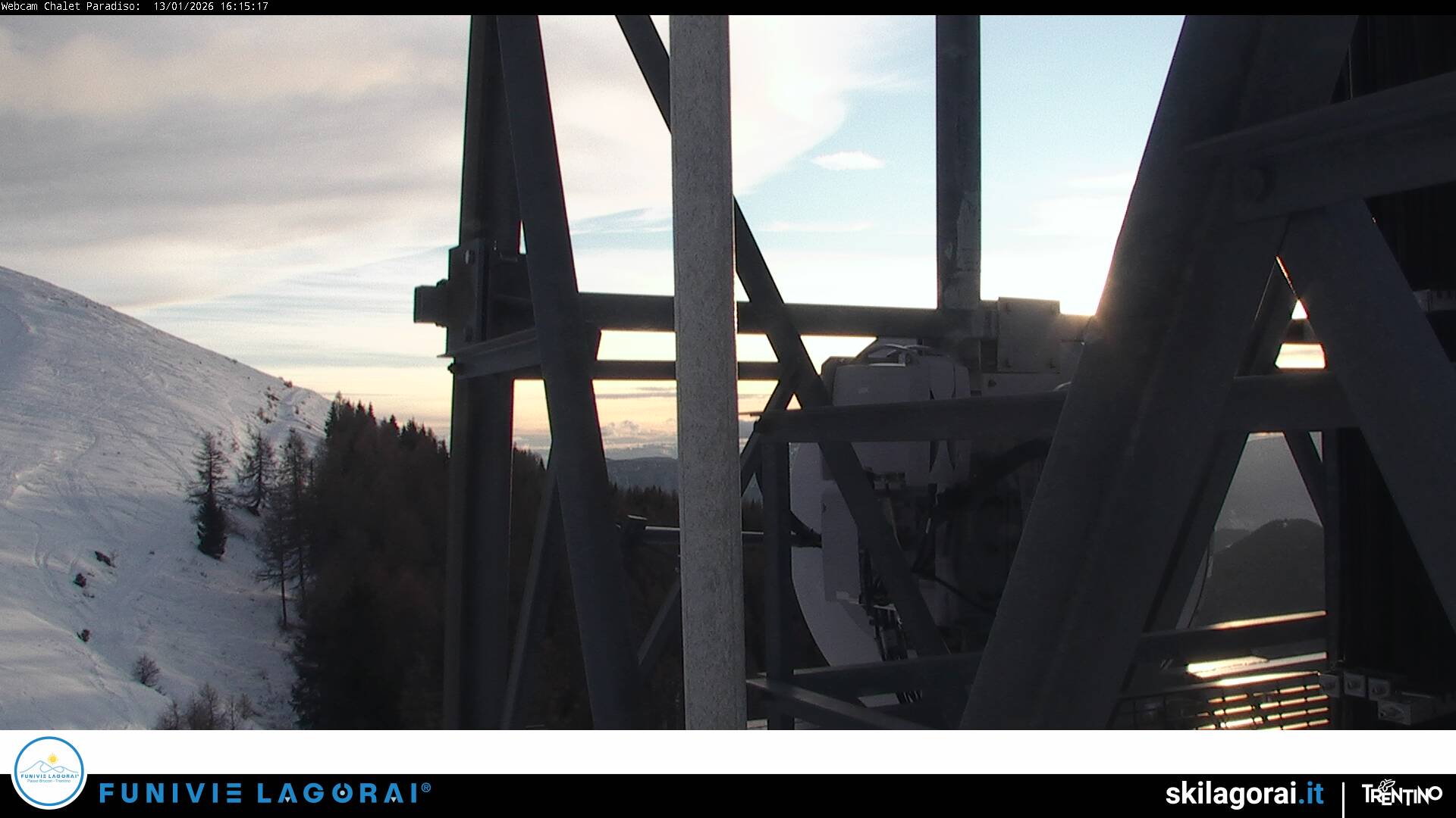 immagine della webcam nei dintorni di Passo di Gobbera: webcam Castello Tesino