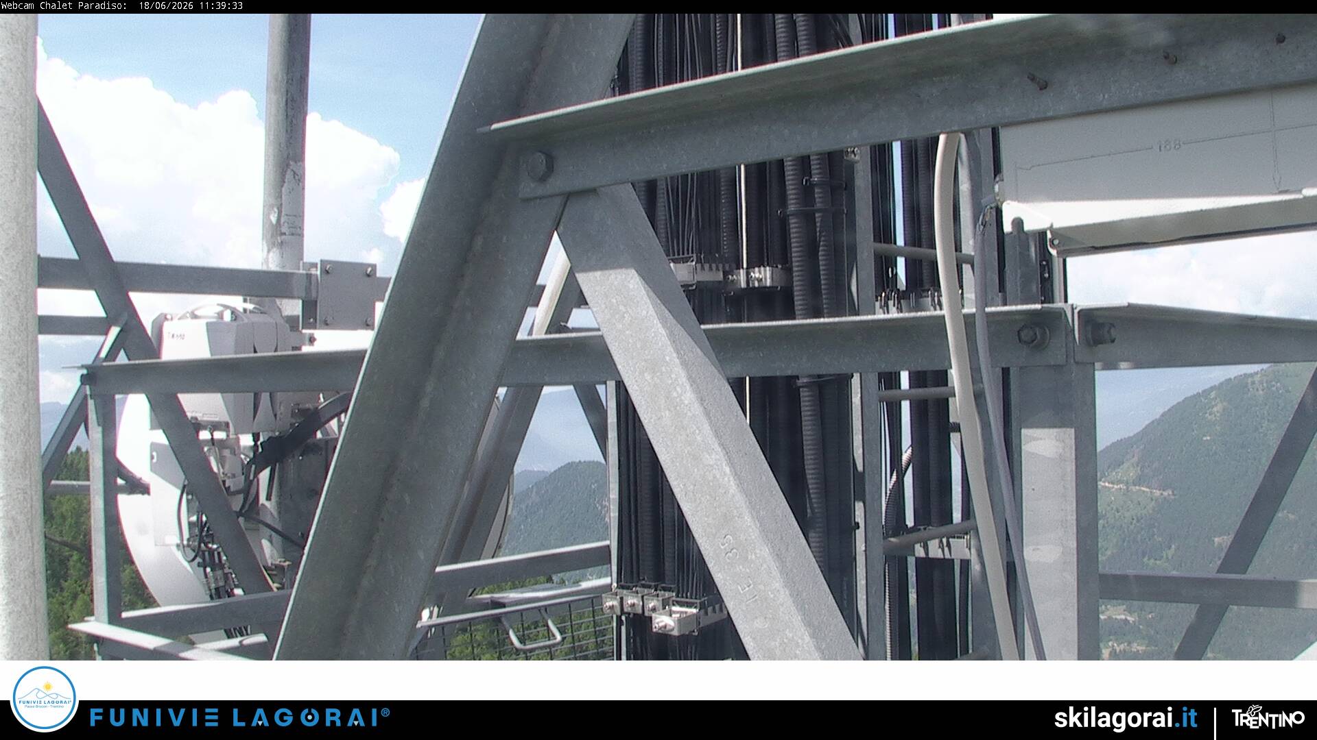 immagine della webcam nei dintorni di Primiero San Martino di Castrozza: webcam Castello Tesino