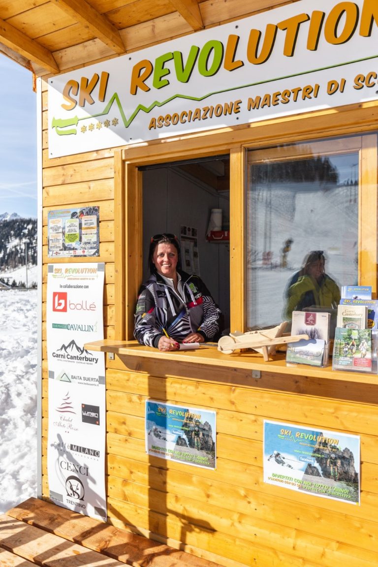 Associazione Maestri Sci Ski Revolution a Passo Brocon (TN) 2